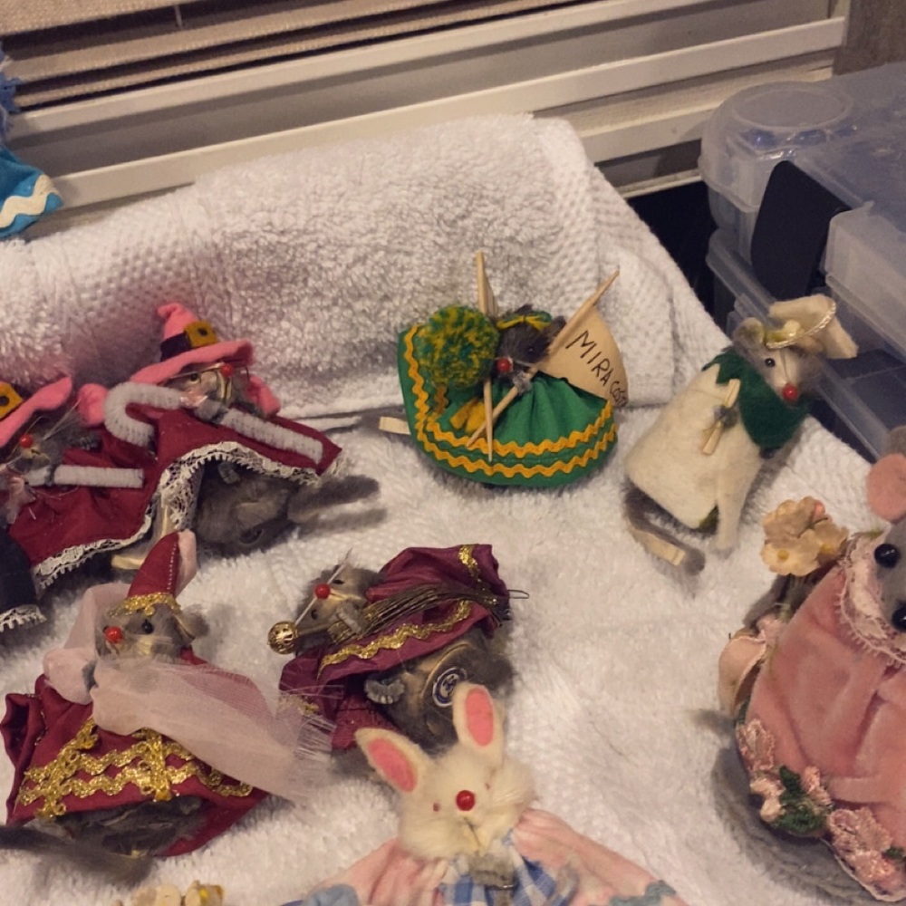 Attention collectors … Vintage “Germany” original fur toys made in Germany ..